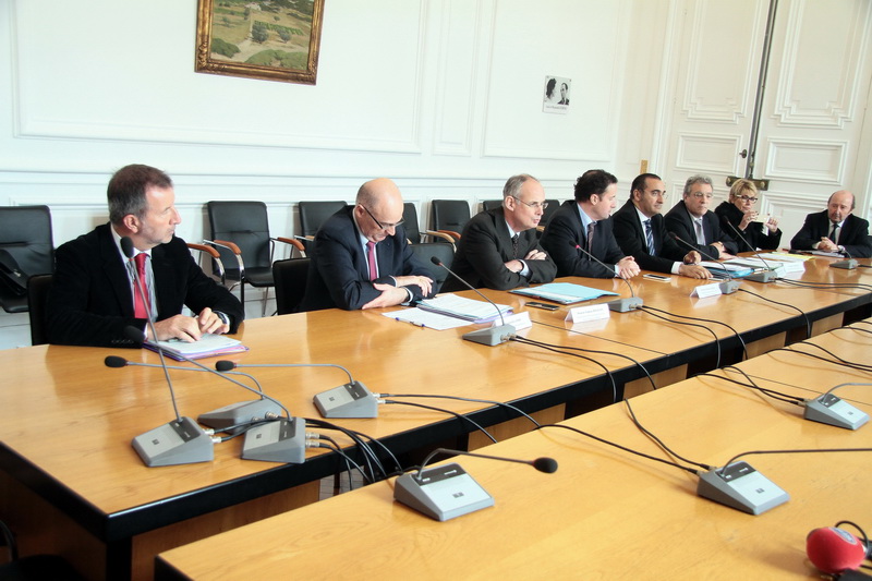 Le Comité opérationnel de lutte contre le racisme et l'antisémitisme (CORA) des Bouches-du-Rhône, coprésidés par le Préfet, le Procureur de la République et le Directeur académique des Services de l’Éducation Nationale vient d'être mis en place (Photo Robert Poulain)