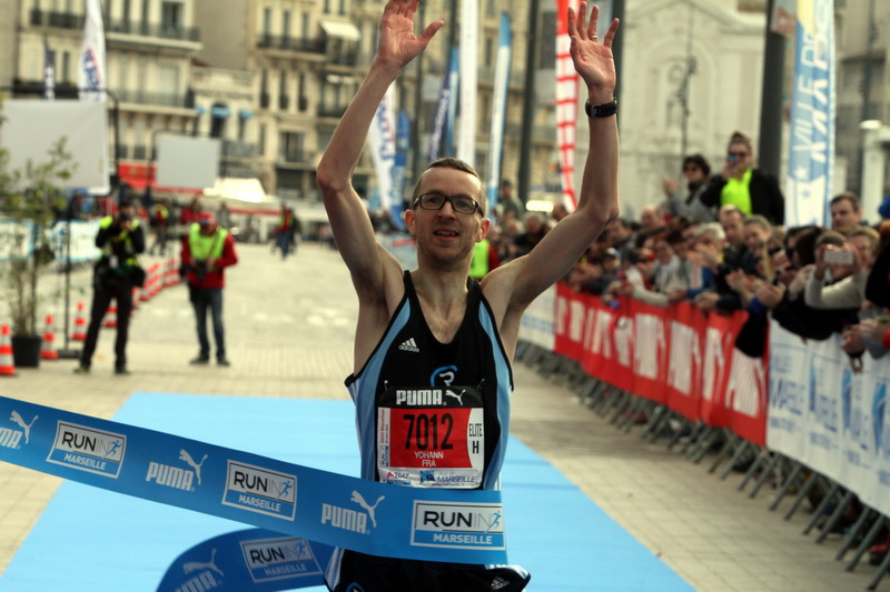 Yohann  Pruvot vainqueur du semi-marathon  (Photo Robert Poulain)
