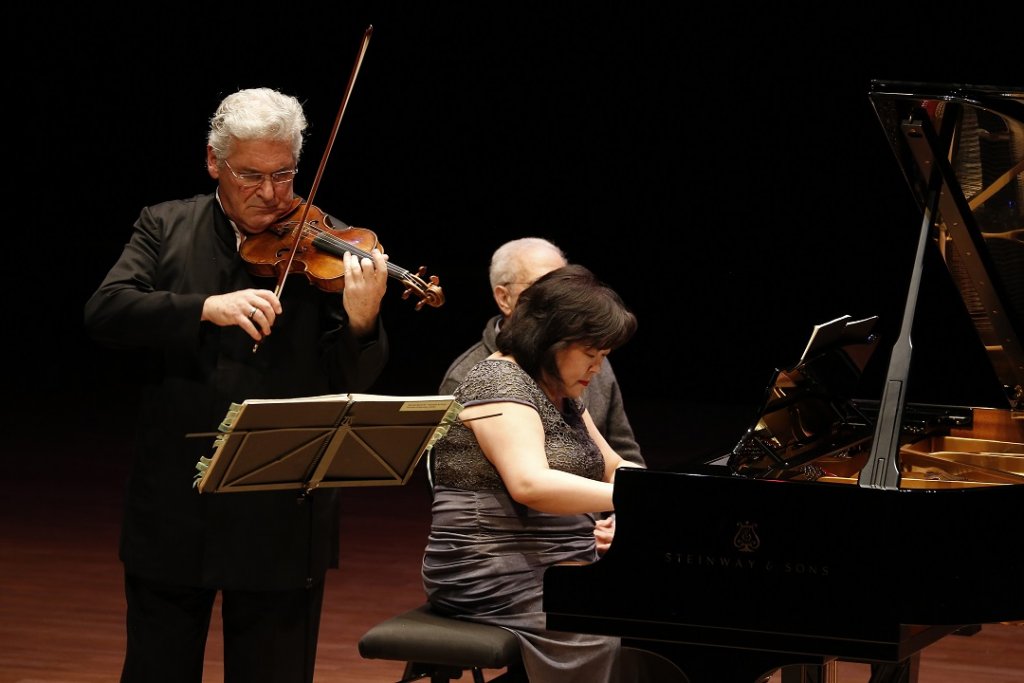 Pinchas Zukerman et Angela Cheng ont obtenu un grand succès à l’auditorium du Conservatoire Darius Milhaud (Photo Caroline Doutre)