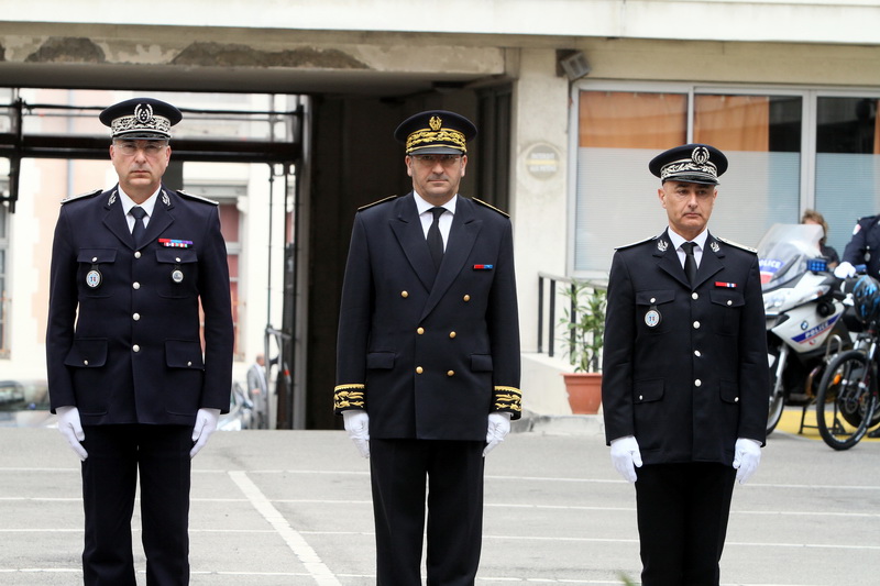 Laurent Nuñez, préfet de police des Bouches-du-Rhône et Pascal Lalle, directeur central de la sécurité publique ont procédé à la cérémonie d'installation du nouveau DDSP (Photo Robert Poulain)