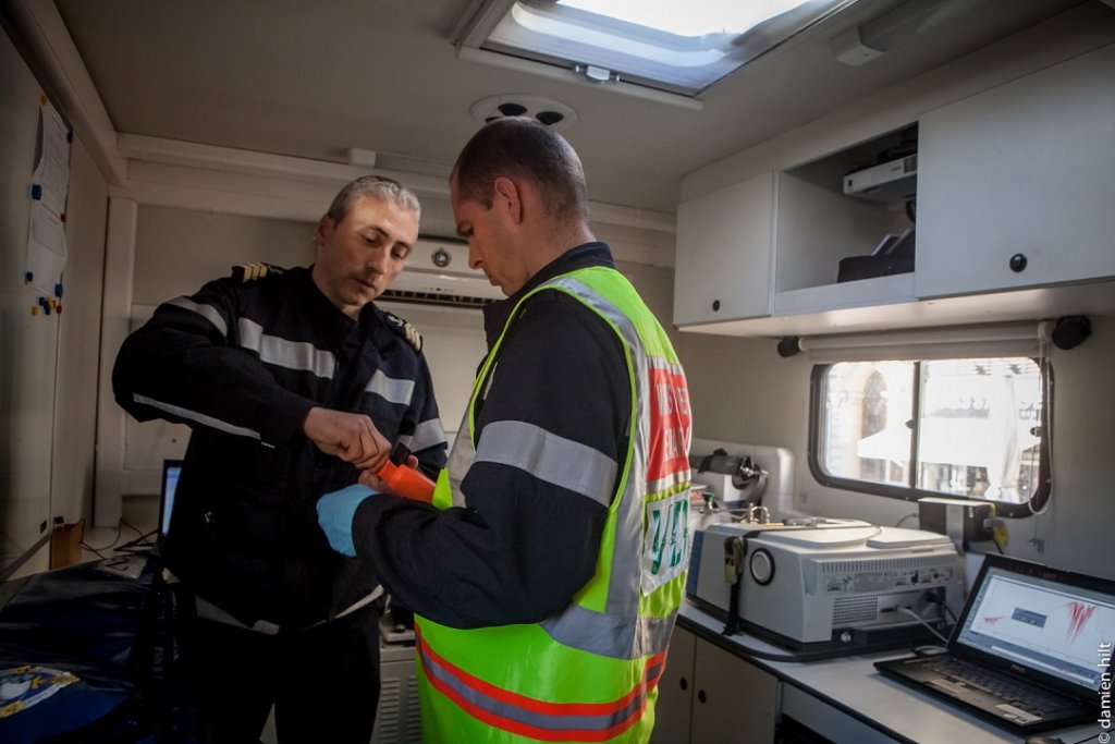 Les chimistes du Bataillon ont procédé aux analyses (Photo BMPM - Damien Hilt)