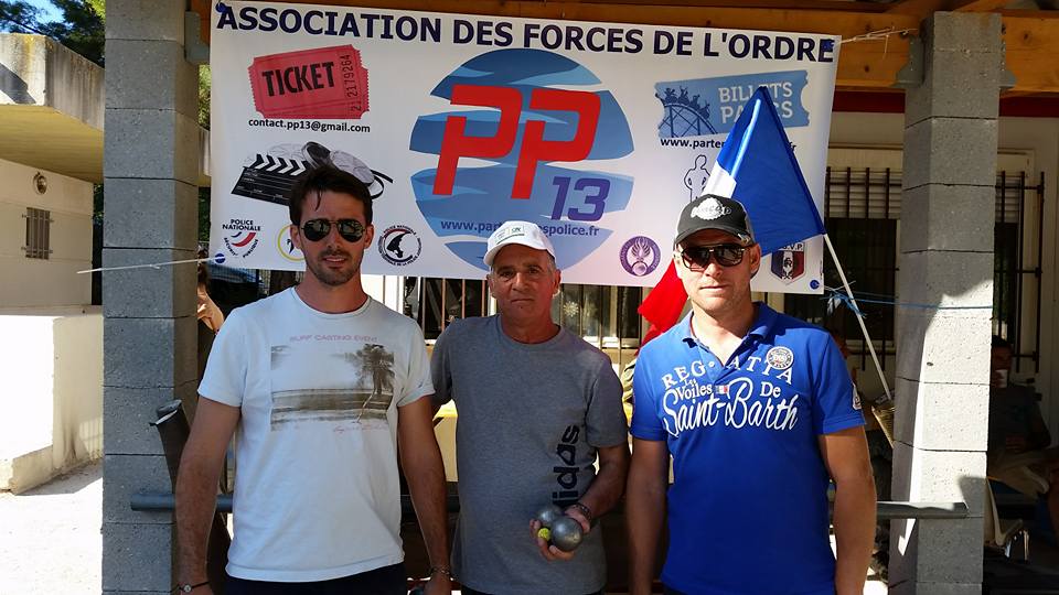 L'équipe gagnante de ce tournoi organisé en hommage au policier décédé Anthony Giuffrida  (Photo Partenaires Police 13)