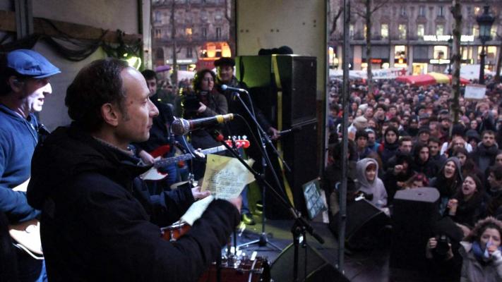 Lordon prenant la parole à la Nuit debout (Photo D.R.)