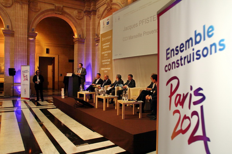 Lancement de la grande concertation pour  la construction de la candidature de Paris à l'accueil des Jeux Olympiques et Paralympiques de 2024 (Photo Robert Poulain)