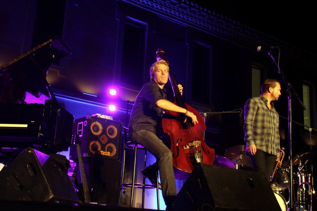 Kyle Eastwood (Photo Robert Poulain)