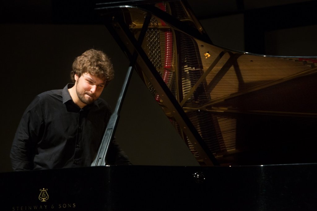 Lukas Geniusas 2e Prix du Concours international Tchaikovski (Photo Maud Delaflotte)