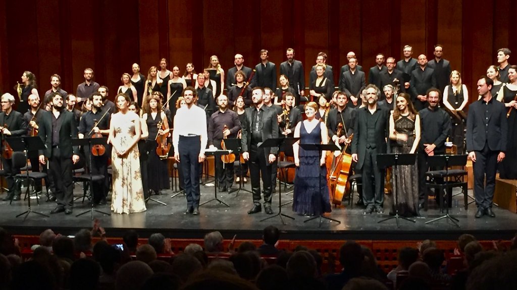 Les artisans du succés de « Zoroastre » au moment des saluts, lundi soir au Grand Théâtre de Provence (Photo M.E.)