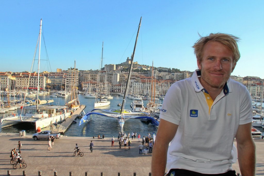 Le skipper François Gabart fait escale à Marseille avec son trimaran Macif avant de rejoindre Carthage (Photo Robert Poulain)