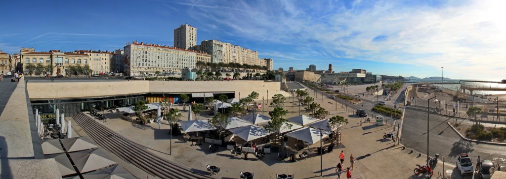 Vue à partir de l'esplanade de la Major (Photo Robert Poulain)