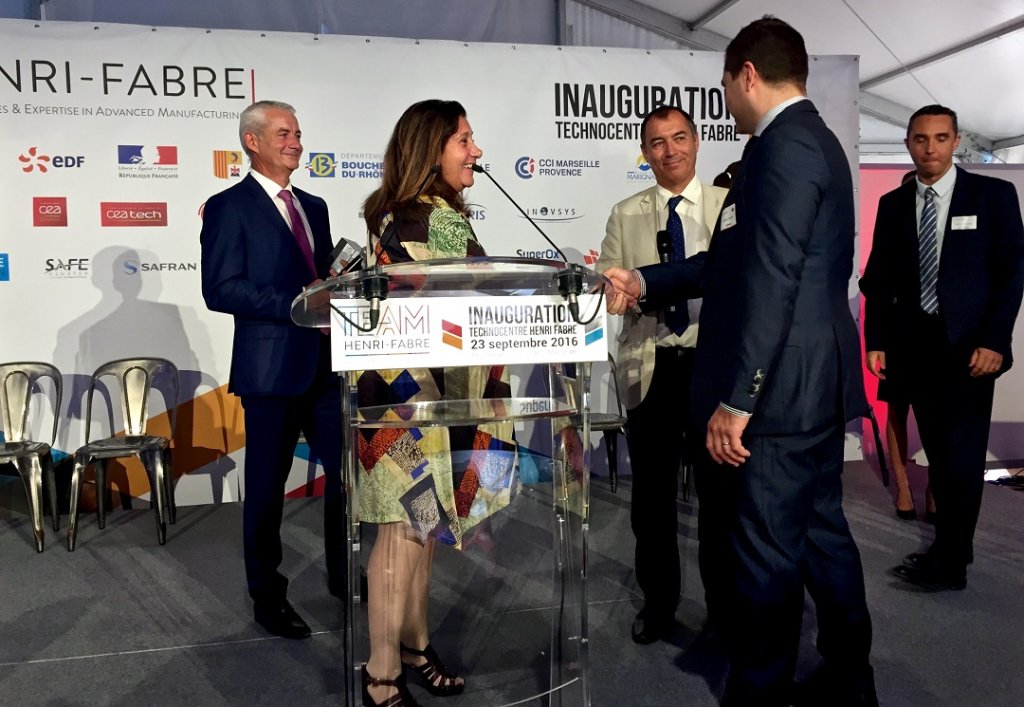 Solange Biaggi, présidente de Provence Promotion a délivré, lors de l'inauguration du Technocentre, deux labels 