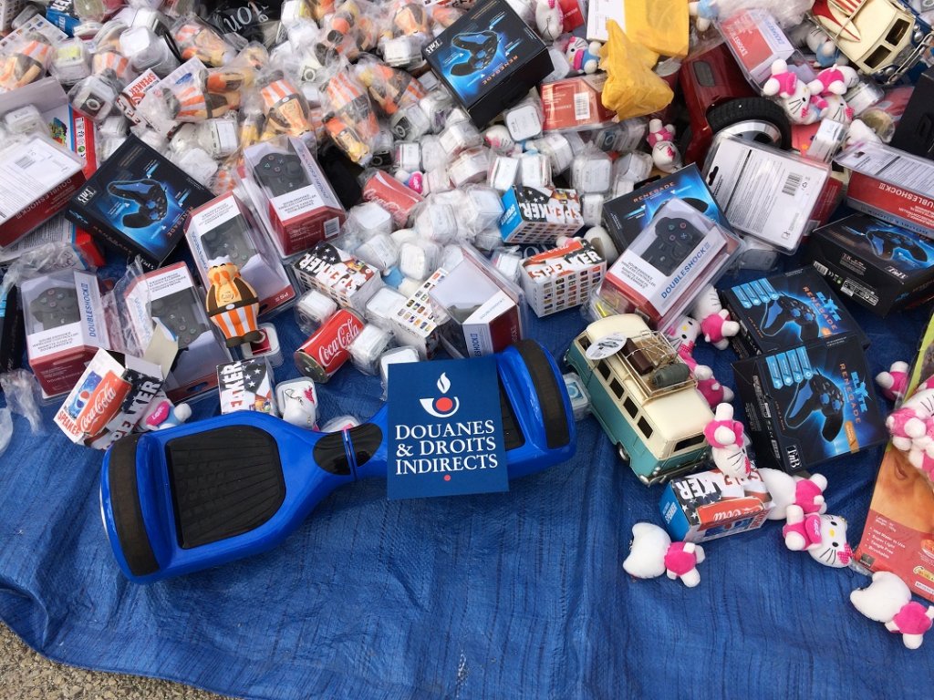 Les contrefaçons saisies par les douanes à Marseille (Photo M.B.)