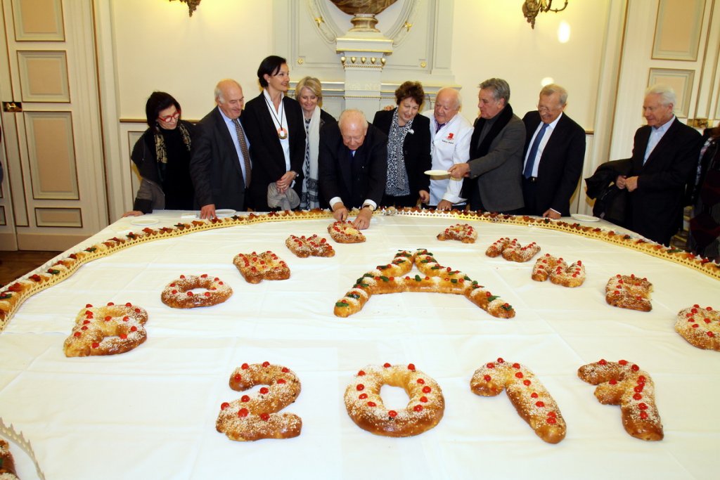 Superbe couronne des rois fin prête à être... dégustée (Photo Robert Poulain)