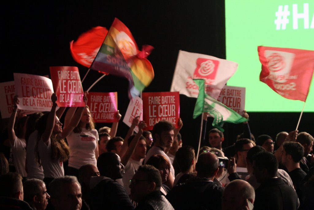 3 000 personnes ont participé au meeting de Benoît Hamon à Marseille (Photo Robert Poulain)
