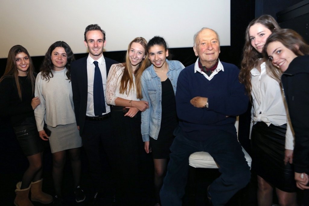 Les jeunes n'ont pas boudé leur plaisir de rencontrer Joseph Joffo l'auteur du 