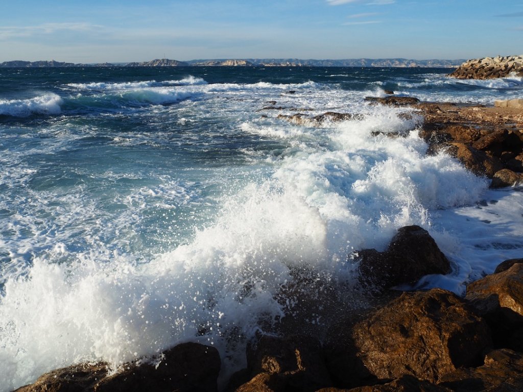 Coup de vent dans la rade de Marseille (Photo Hagay Sobol)