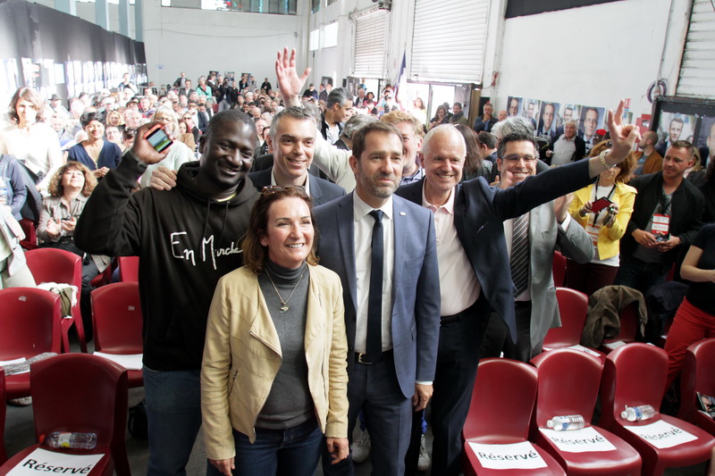 Christophe Castaner entouré de Corinne Versini, réferente En Marche 13 - Aziz François Ndiaye, référent En Marche dans les Yvelines - Jean-François Césarini, référent En Marche Vaucluse - Patrick Thevenin (MoDem)  (Photo Robert Poulain)
