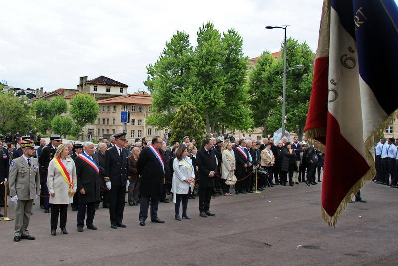 Place Daviel à Marseille, commémoration pour la Journée nationale du souvenir des victimes et des héros de la déportation - 72e anniversaire de la libération des camps (Photo Robert Poulain)