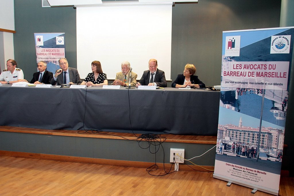 La tribune avec l'ensemble des intervenants  (Photo Robert Poulain)