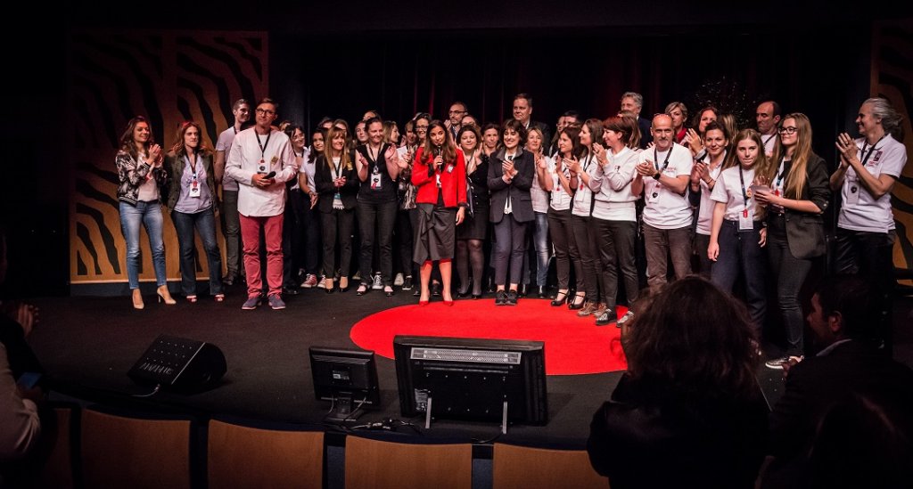 L'équipe de TEDX Aix et l'ensemble des speakers (Photo Anthony Mouquet)