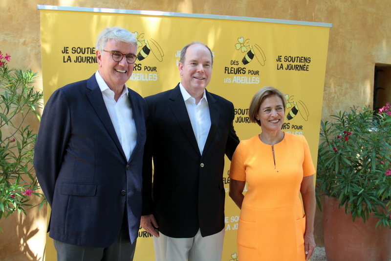 Le Prince Albert II de Monaco entouré de Thierry Dufresne et Soizic Dufresne (Photo Robert Poulain)