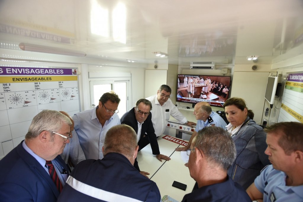 Renaud Muselier s'est rendu ce mercredi dans le Var, à Bormes-les-Mimosas, auprès des forces de sécurité incendie (Photo Franck Pennant) Renaud Muselier s'est rendu ce mercredi dans le Var, à Bormes-les-Mimosas, auprès des forces de sécurité incendie (Photo Franck Pennant)