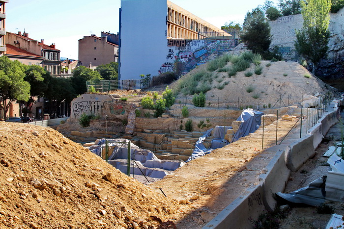 Fouille de la Corderie à Marseille (Photo Robert Poulain)