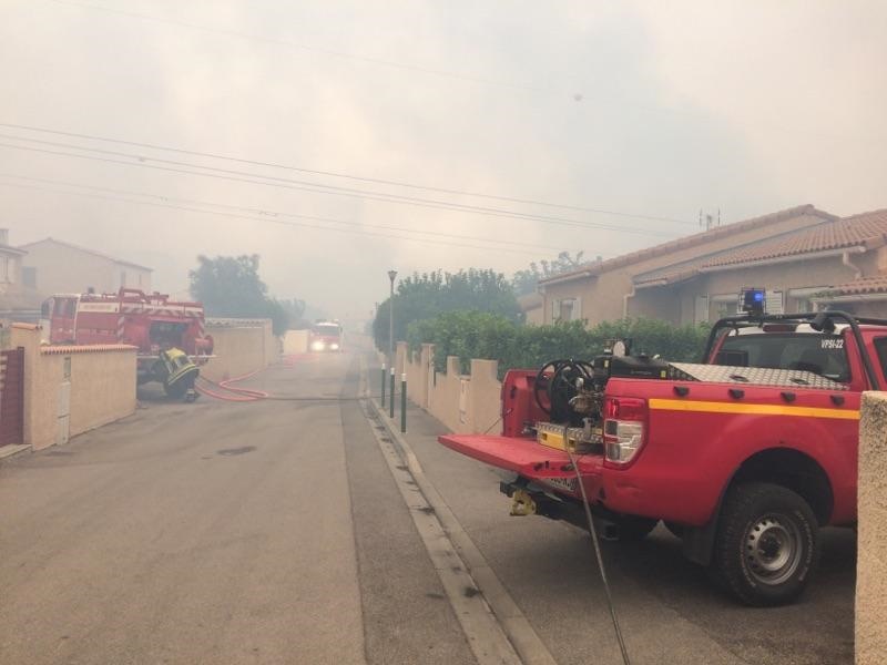 Feu à Istres (Photo Pompiers13)