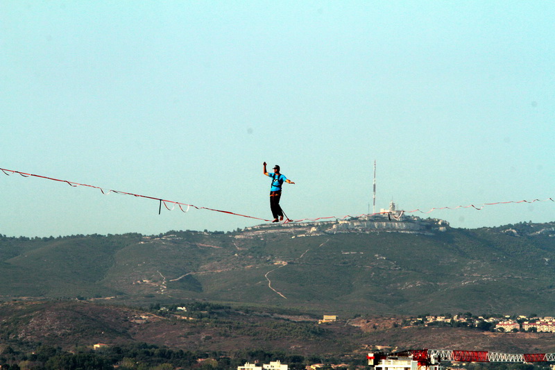 Il traverse...(Photo Robert Poulain)