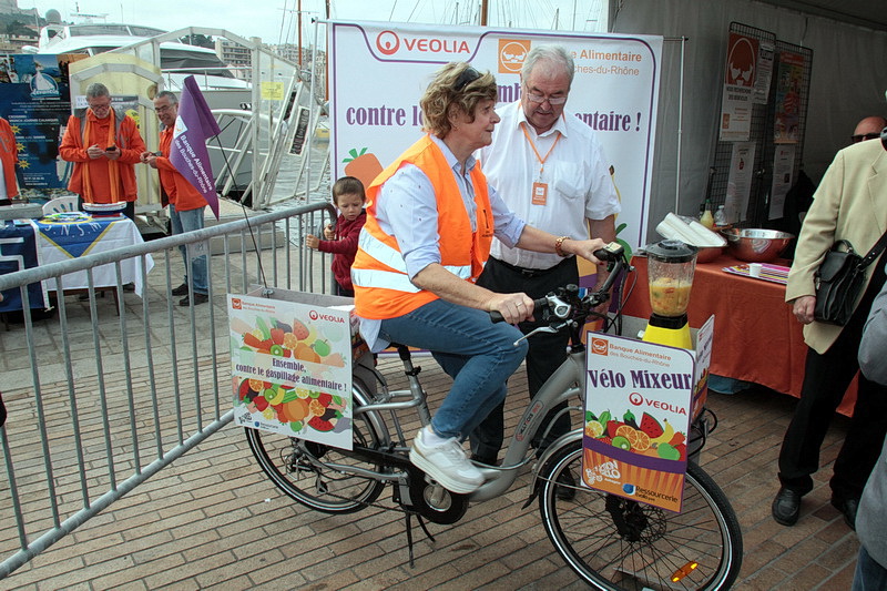 Pour mixer, il faut pédaler (Photo Robert Poulain) Pour mixer, il faut pédaler (Photo Robert Poulain)