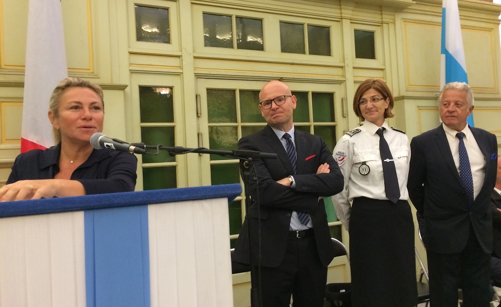 Caroline Pozmentier-Sportich et le préfet Olivier de Mazières ont dressé le bilan de la médiation de cet été 2017 (Photo Mireille Bianciotto) Caroline Pozmentier-Sportich et le préfet Olivier de Mazières ont dressé le bilan de la médiation de cet été 2017 (Photo Mireille Bianciotto)