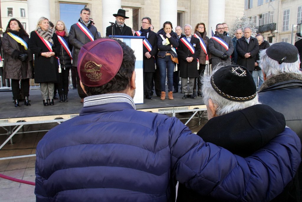 Rassemblement à Marseille pour les commémorations des rafles du Vieux-Port et de l'Opéra (Photo Robert Poulain)