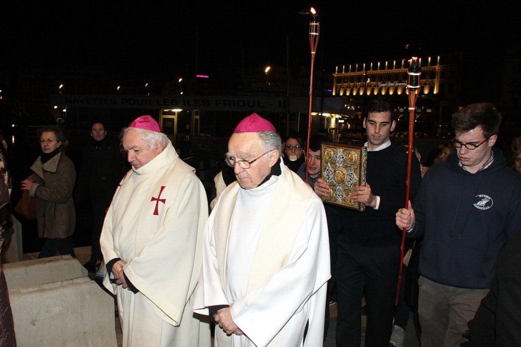 Mgr Pontier et Mgr Aveline (Photo Robert Poulain)