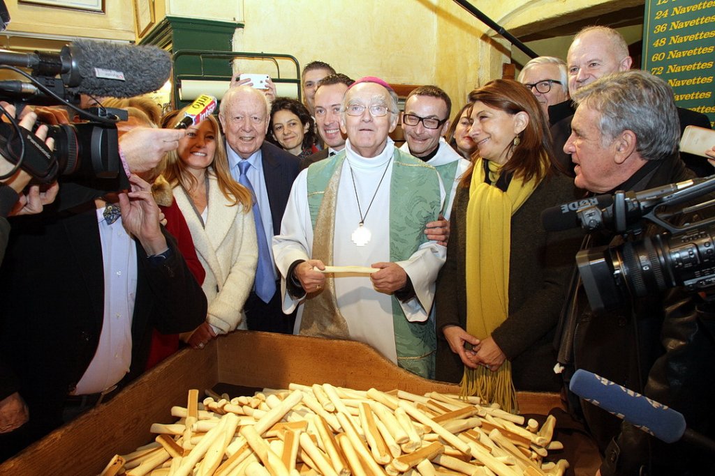 Traditionnelle bénédiction des navettes par Mgr Pontier  (Photo Robert Poulain)