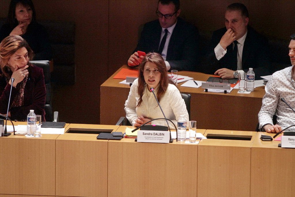 Martine Vassal et Sandra Dalbin, vice-présidente en charge des personnes en situation de handicap (Photo Robert Poulain)