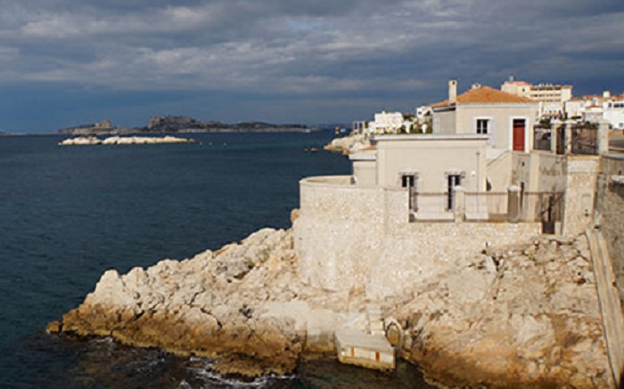 Marégraphe de Marseille (Photo IGN)