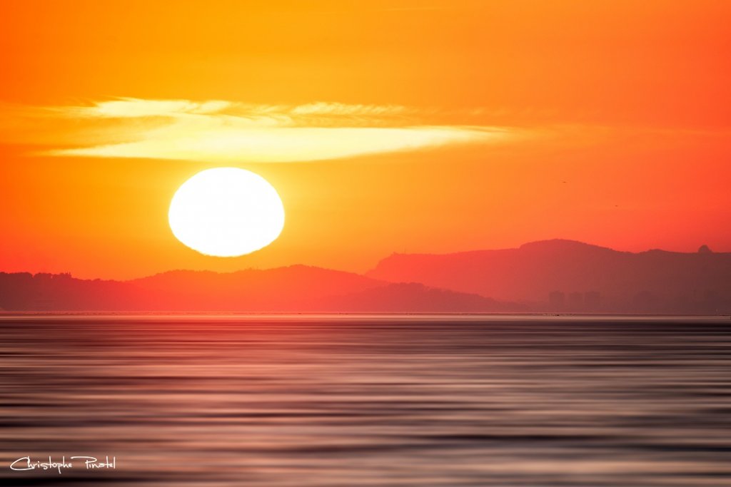 Les couleurs flamboient sur la plage de l'Almanarre à Hyères (Var) (Photo Christophe Pinatel)