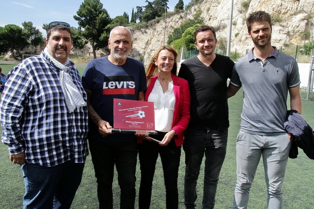 Sabine Bernasconi entourée de Michel Riccio, Daniel Barbarisi, Grégory Poirier, Serge Taza (Photo Robert Poulain)