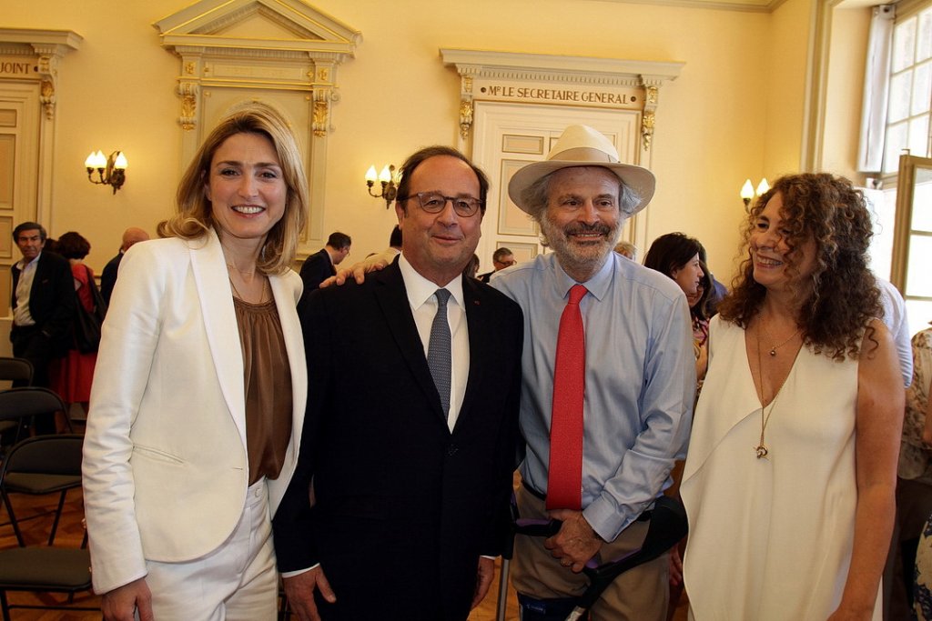 Franz-Olivier Giesbert et Valérie Toranian se sont mariés ce samedi à Marseille en présence de nombreuses personnalités au rang desquelles Julie Gayet et l'ancien Président François Hollande... (Photo Robert Poulain)