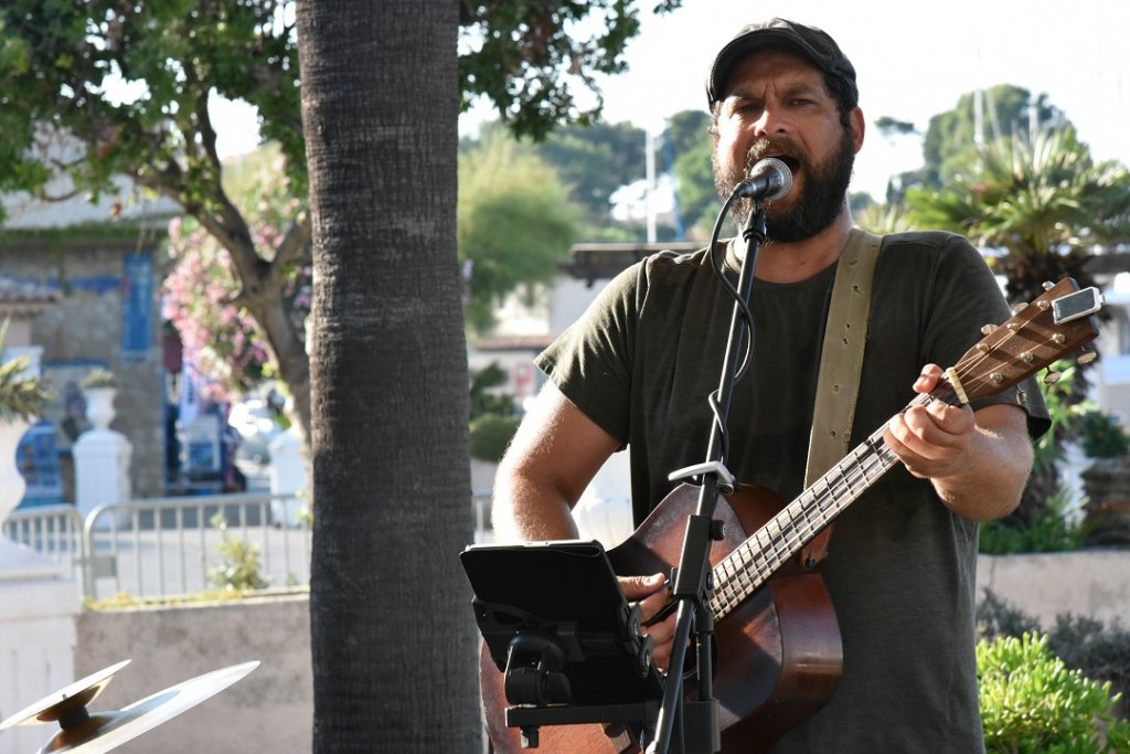 Laurent Téatino, chanteur pop rock, guitariste (Photo D.R.)