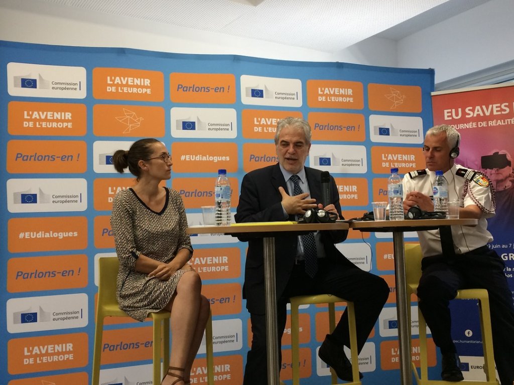 Le commissaire européen Christos Stylianides entouré de Melissa Commins et du Colonel Gregory Allione  (Photo Mireille Bianciotto)