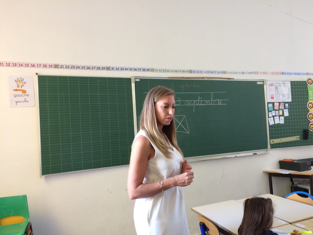 Jordane Zins, professeur des écoles s'occupe d'une classe de 12 élèves en CP (Photo Mireille Bianciotto)