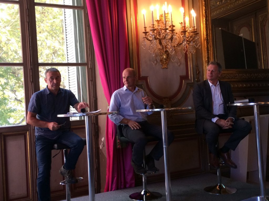 Olivier Charles, PDG d'Apt Union et Hervé Madiec, directeur général régional de Suez eau France (Photo M.B.)