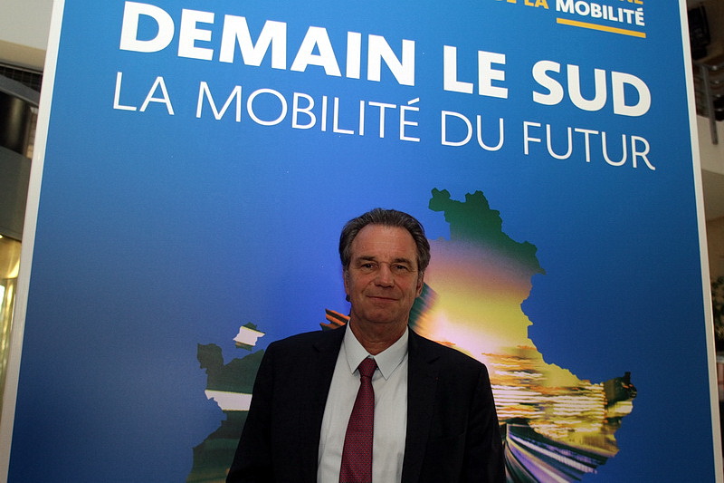 Renaud Muselier a organisé au sein de l'Hôtel de la Région Sud une rencontre autour de la mobilité du futur (Photo Robert Poulain)