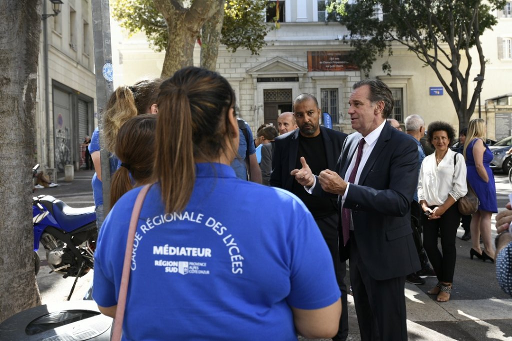 5 médiateurs ont été mis en place : trois aux abords du lycée, 2 en internat (Photo Franck Pennant)