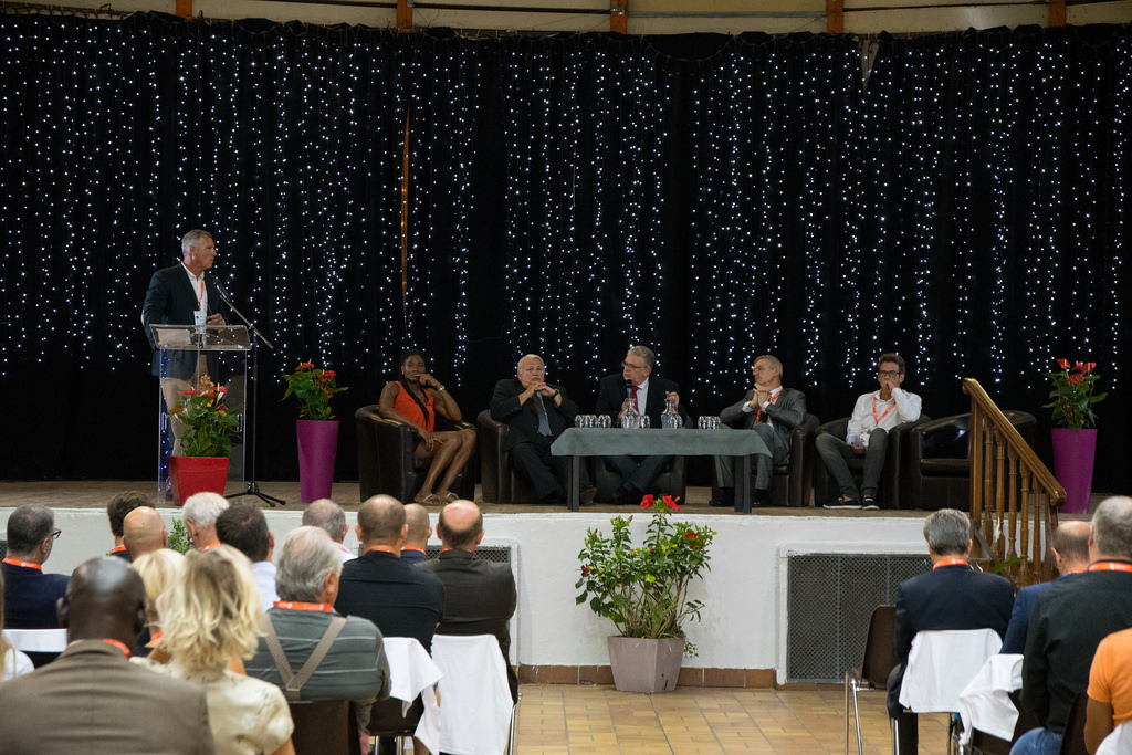 Le maire de Miramas, Frédéric Vigouroux entouré de Muriel Hunts, François Bernardini,  Philippe Auroy, Pierre Distinguin © Ville De Miramas