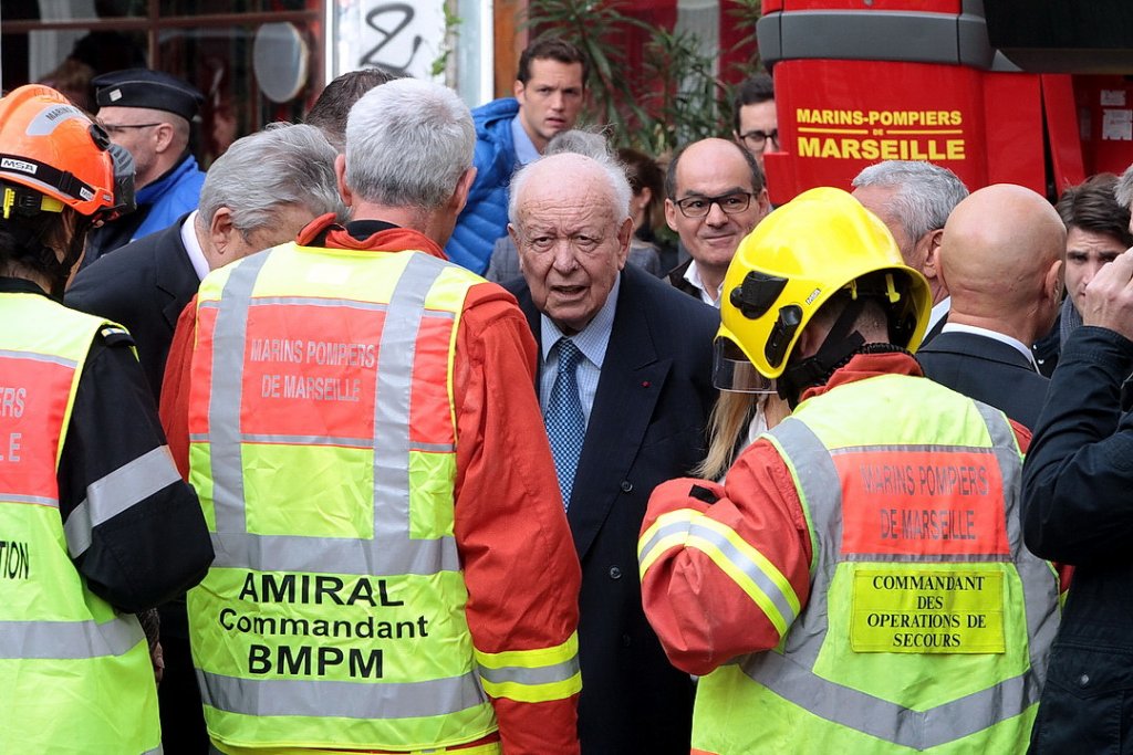 Le maire de Marseille lors de son arrivée sur les lieux a lancé: 