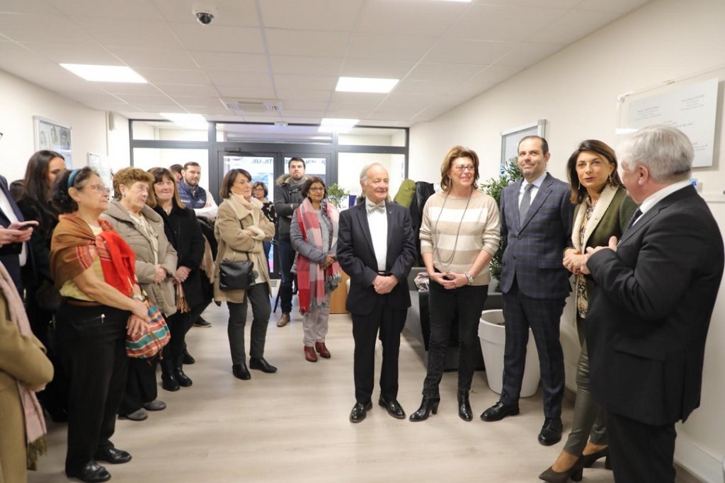 Martine Vassal lors de l'inauguration de la Maison du Bel Âge  de la rue Jean Fiolle en présence du maire de secteur Yves Moraine (Photo D.R/CD13)