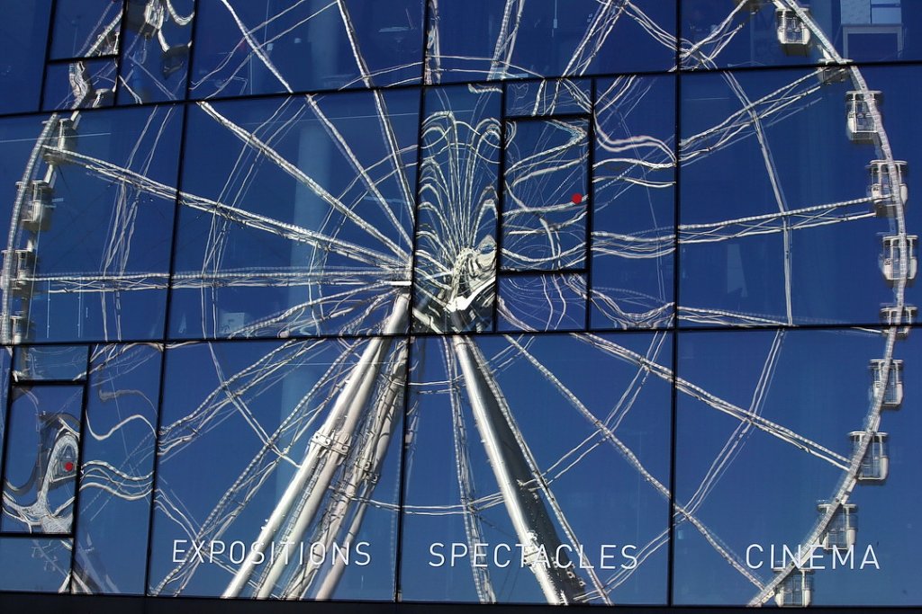 Le Mucem miroir du destin (Photo Robert Poulain)