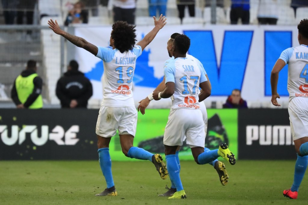 Le but de la libération pour Luiz Gustavo qui lève les bras au ciel (Photo Guillaume Ruoppolo/Wallis.fr)