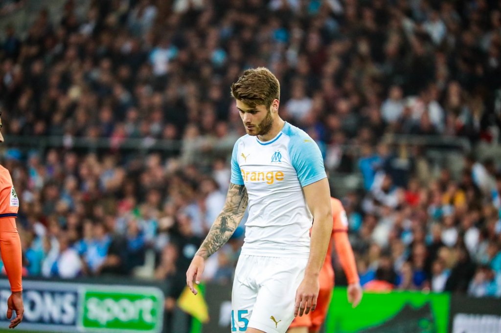 Duje Caleta Car quitte le terrain tête basse après son expulsion (Photo Wallis.fr/ Laurent Saccomano)